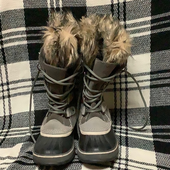 🔴 Sorel women’s Joan of Arctic faux fur winter boots - Picture 2 of 9